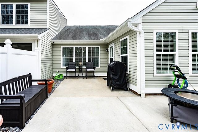 4733 Kennington Park Rd, Aylett, VA 23009