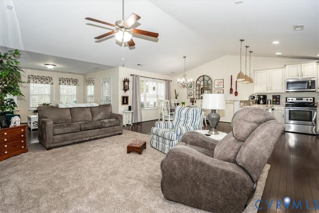 4733 Kennington Park Rd, Aylett, VA 23009