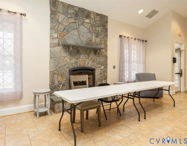 4733 Kennington Park Rd, Aylett, VA 23009