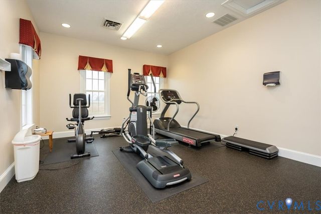 4733 Kennington Park Rd, Aylett, VA 23009