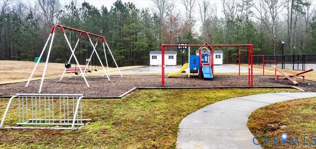 4733 Kennington Park Rd, Aylett, VA 23009