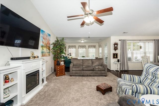 4733 Kennington Park Rd, Aylett, VA 23009