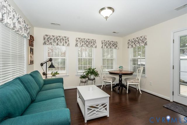 4733 Kennington Park Rd, Aylett, VA 23009