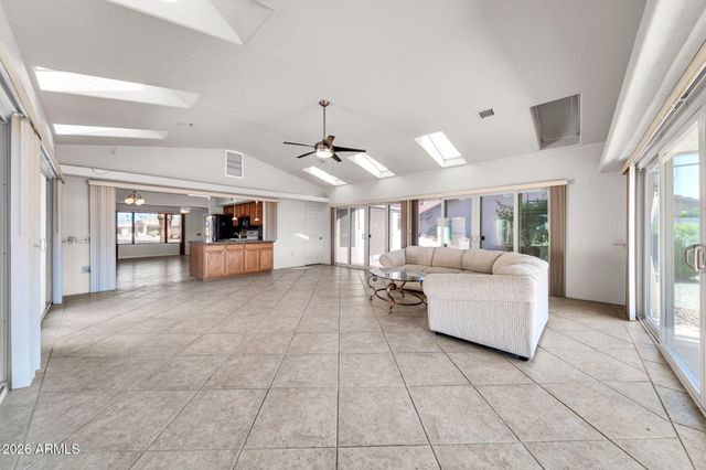 13523 W GEMSTONE Drive, Sun City West, AZ 85375