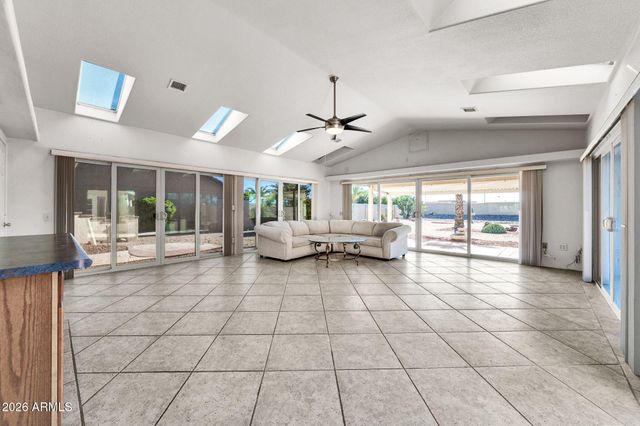 13523 W GEMSTONE Drive, Sun City West, AZ 85375