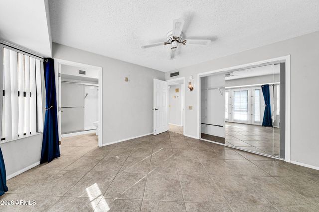 13523 W GEMSTONE Drive, Sun City West, AZ 85375