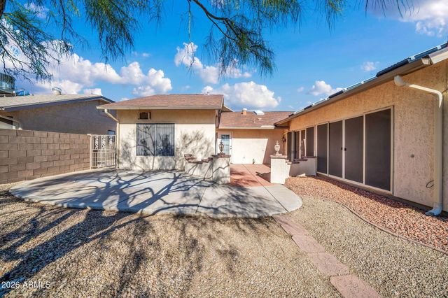 13523 W GEMSTONE Drive, Sun City West, AZ 85375