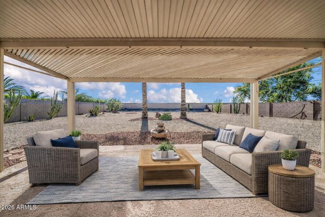 13523 W GEMSTONE Drive, Sun City West, AZ 85375