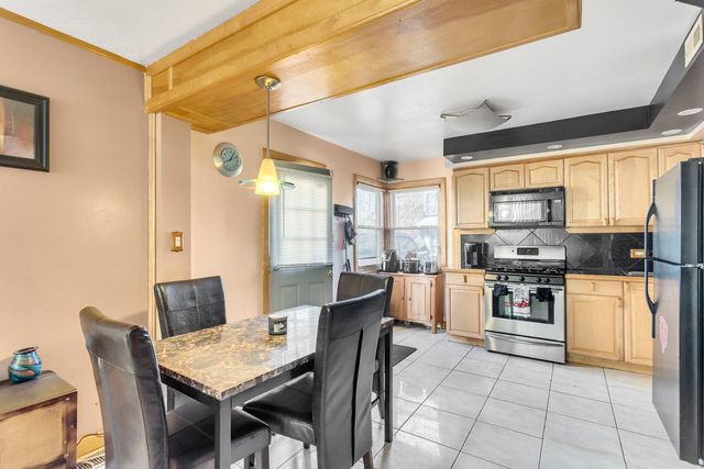 2341 S 24th Avenue, Broadview, IL 60155