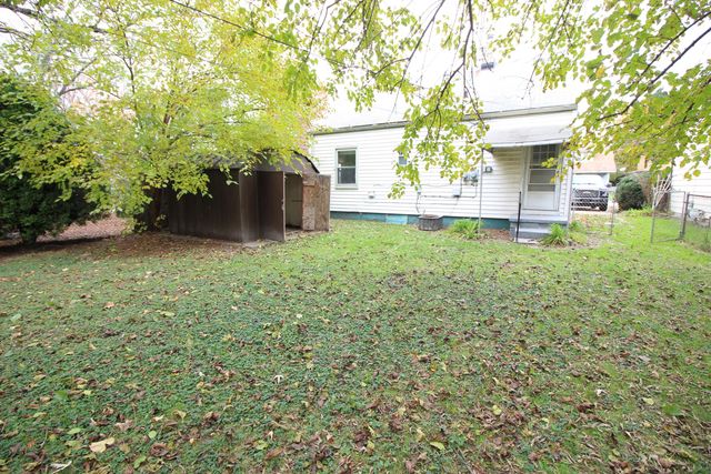 18336 E 12 Mile Road, Roseville City, MI 48066