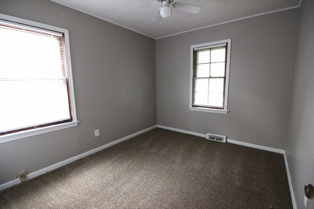 18336 E 12 Mile Road, Roseville City, MI 48066