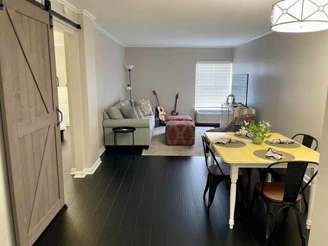 232 S Highland St Apt 903, Memphis, TN 38111