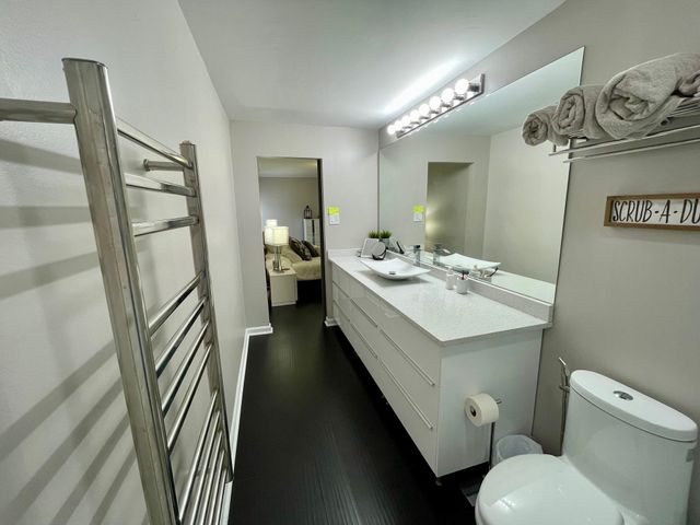 232 S Highland St Apt 903, Memphis, TN 38111