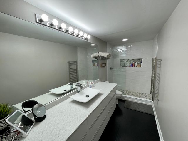 232 S Highland St Apt 903, Memphis, TN 38111