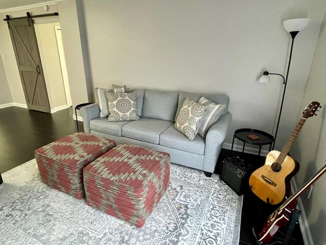 232 S Highland St Apt 903, Memphis, TN 38111