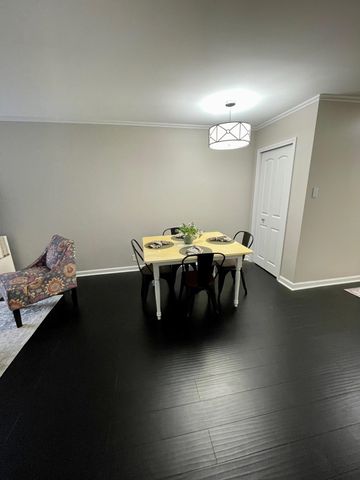 232 S Highland St Apt 903, Memphis, TN 38111