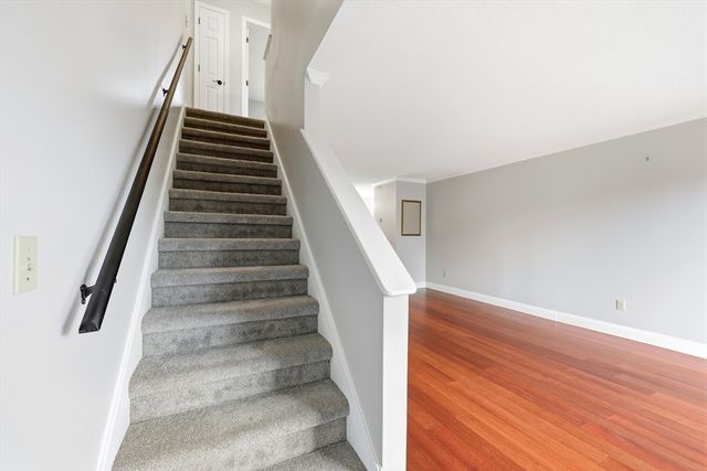 39 Waters Edge 39, Ludlow, MA 01056
