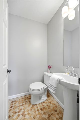 39 Waters Edge 39, Ludlow, MA 01056