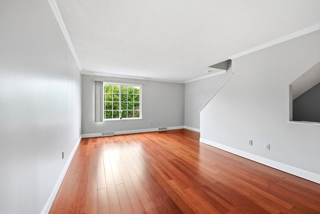39 Waters Edge 39, Ludlow, MA 01056
