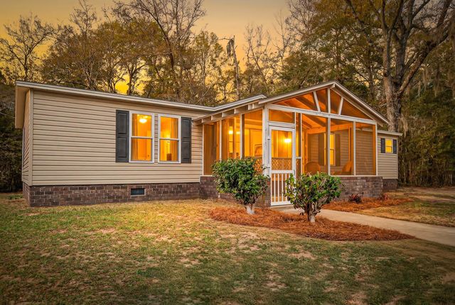 1223 Benton Road, Summerton, SC 29148