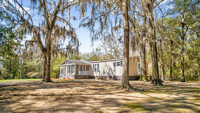 1223 Benton Road, Summerton, SC 29148