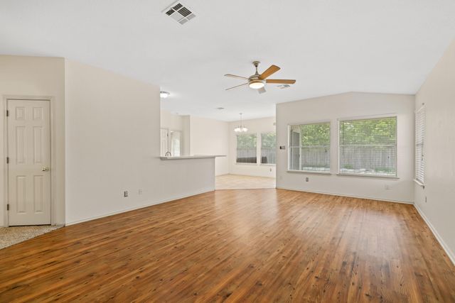 17710 Limpia CRK, Round Rock, TX 78664