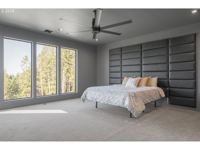 85168 STRAYER Pl, Eugene, OR 97405