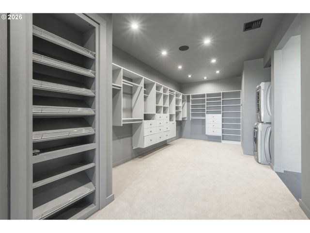 85168 STRAYER Pl, Eugene, OR 97405