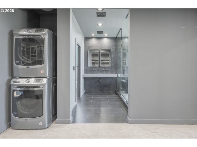85168 STRAYER Pl, Eugene, OR 97405