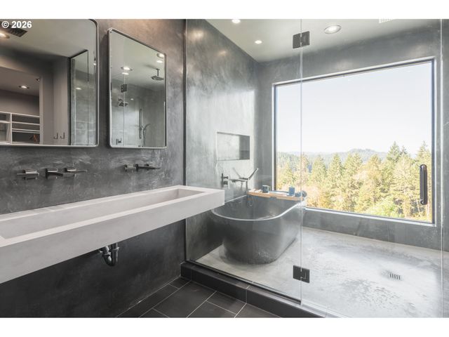 85168 STRAYER Pl, Eugene, OR 97405