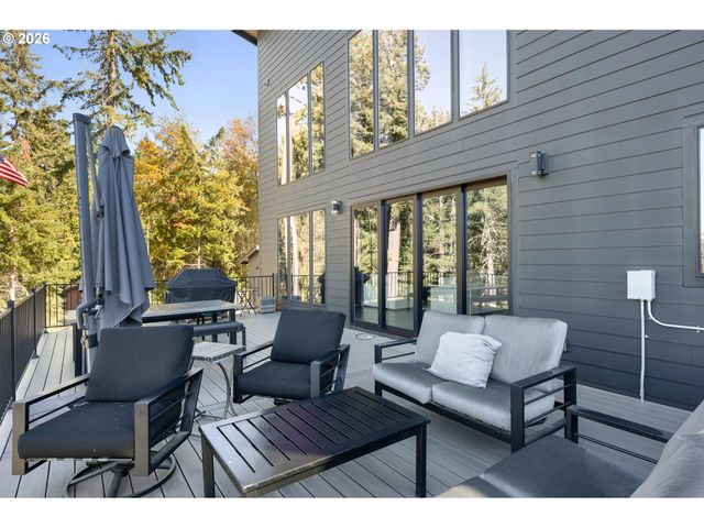 85168 STRAYER Pl, Eugene, OR 97405