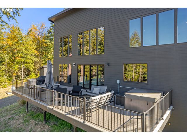 85168 STRAYER Pl, Eugene, OR 97405