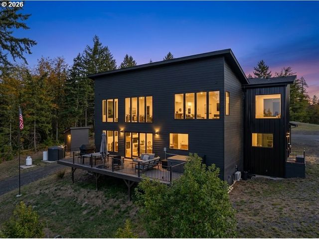 85168 STRAYER Pl, Eugene, OR 97405