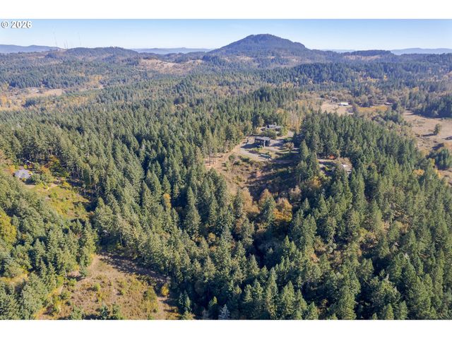 85168 STRAYER Pl, Eugene, OR 97405