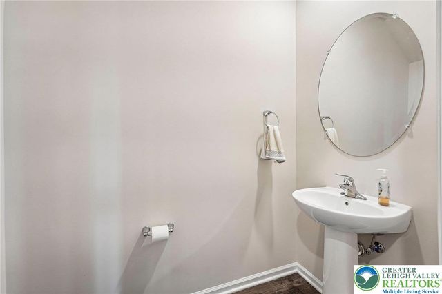 884 Still Waters Lane, Pennsburg Boro, PA 18073