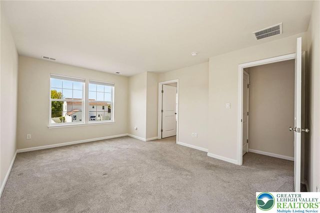 884 Still Waters Lane, Pennsburg Boro, PA 18073