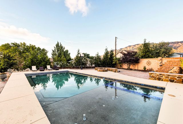 11907 San Rafael Avenue NE, Albuquerque, NM 87122