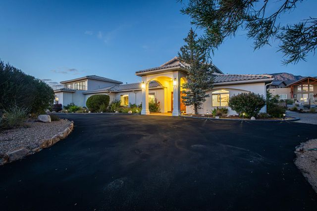 11907 San Rafael Avenue NE, Albuquerque, NM 87122