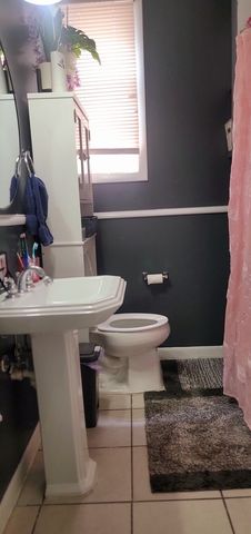 4751 S Hoyne Avenue, Chicago, IL 60609