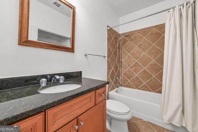 3071 Lenox Road NE 11, Atlanta, GA 30324