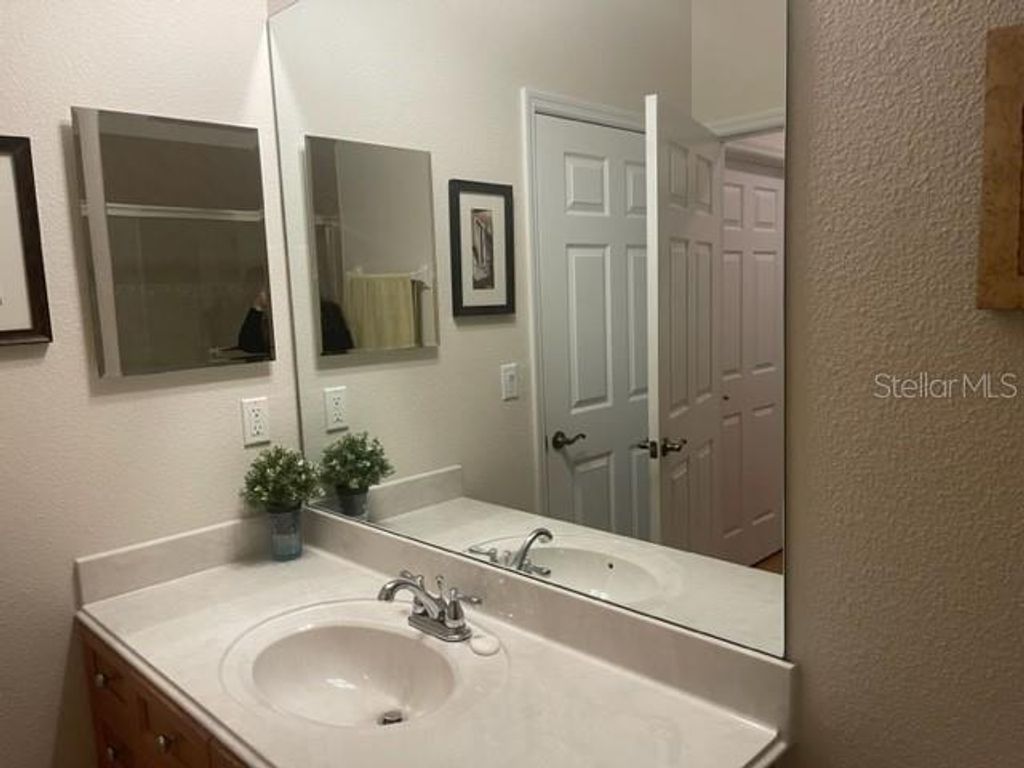 Image 11 of property listing at 8180 BOAT HOOK LOOP 321, Windermere, FL 34786