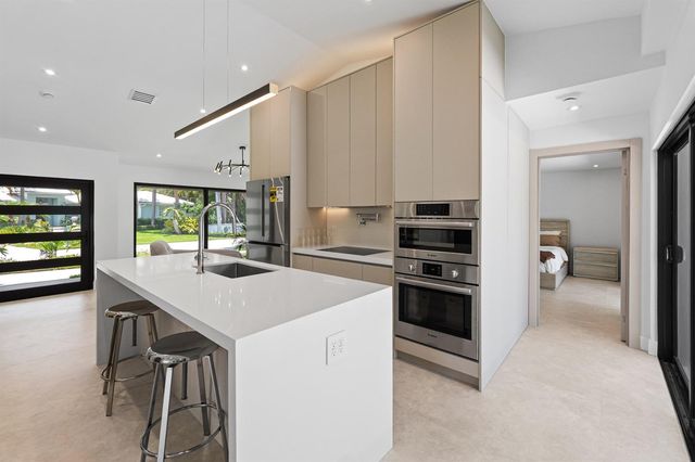 1291 Bimini Lane, Singer Island, FL 33404