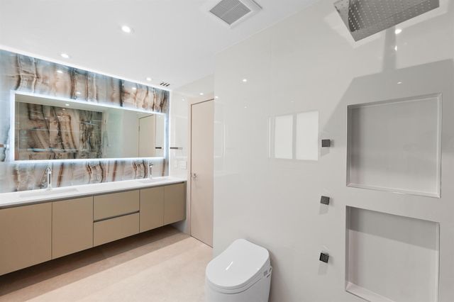 1291 Bimini Lane, Singer Island, FL 33404