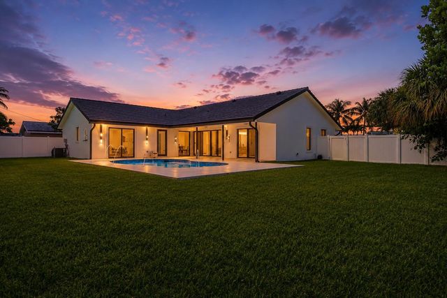 1291 Bimini Lane, Singer Island, FL 33404