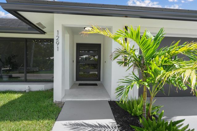 1291 Bimini Lane, Singer Island, FL 33404