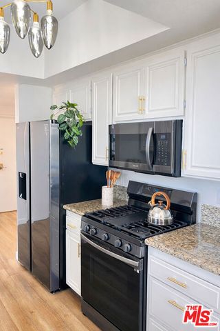 13920 Moorpark Street 308, Sherman Oaks, CA 91423