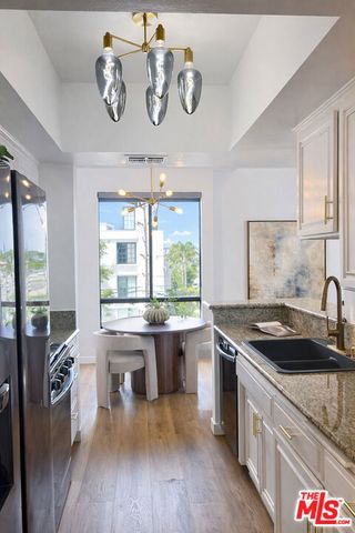 13920 Moorpark Street 308, Sherman Oaks, CA 91423