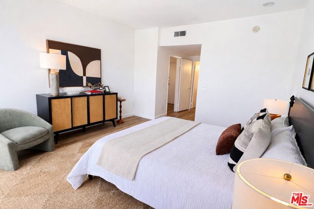 13920 Moorpark Street 308, Sherman Oaks, CA 91423