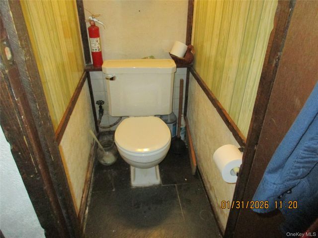 62-37 69TH Place, Middle Village, NY 11379