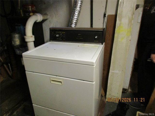 62-37 69TH Place, Middle Village, NY 11379